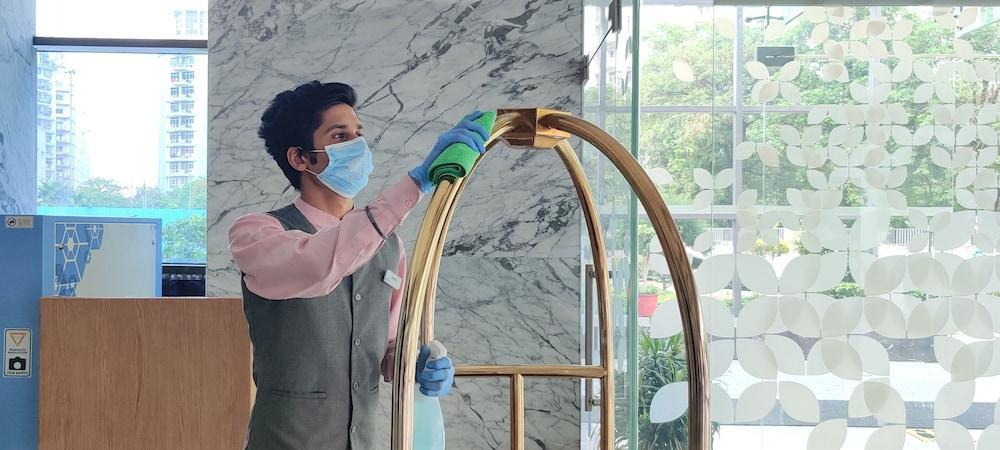 Hilton Garden Inn Lucknow Eksteriør bilde