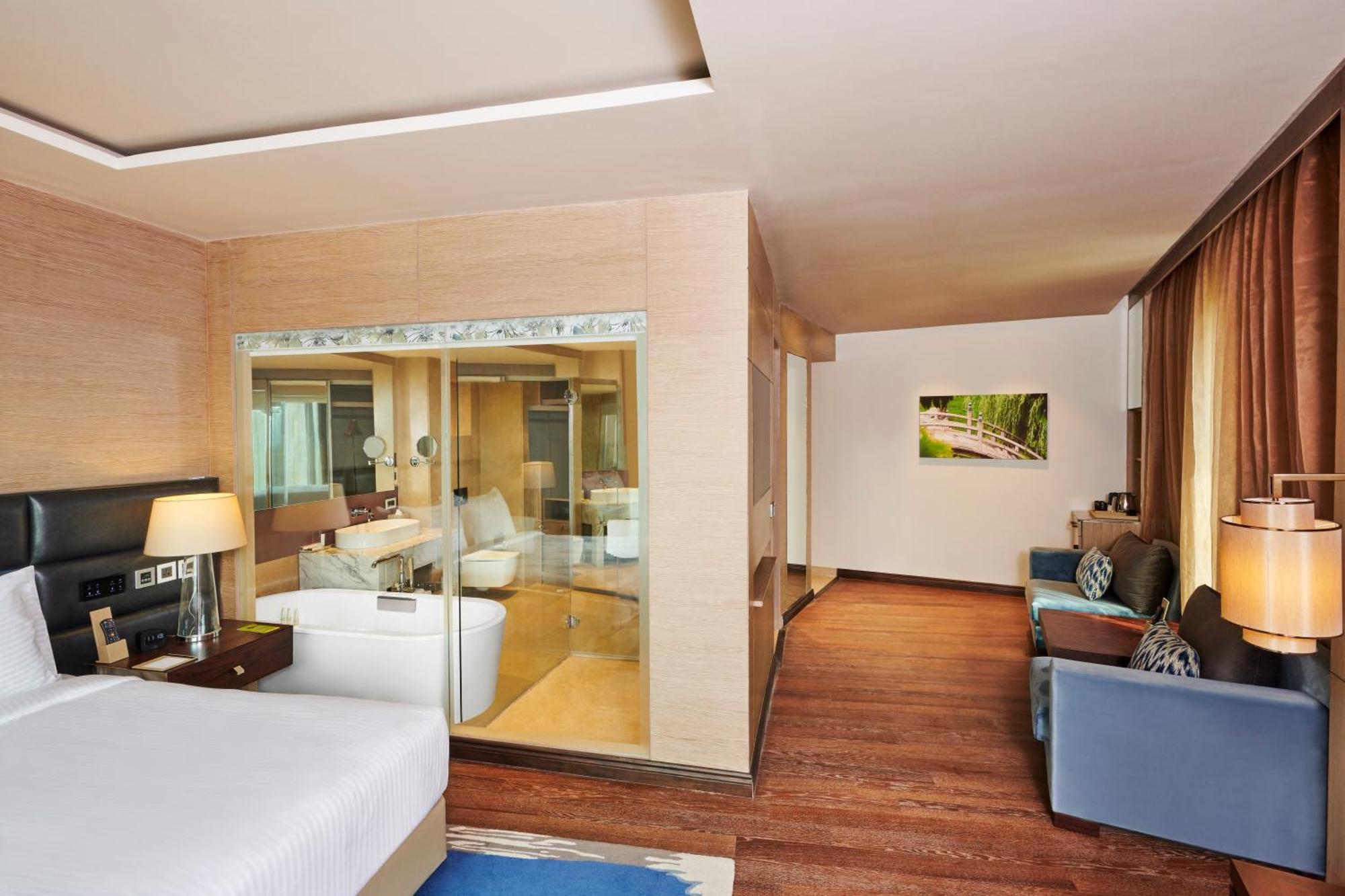 Hilton Garden Inn Lucknow Eksteriør bilde