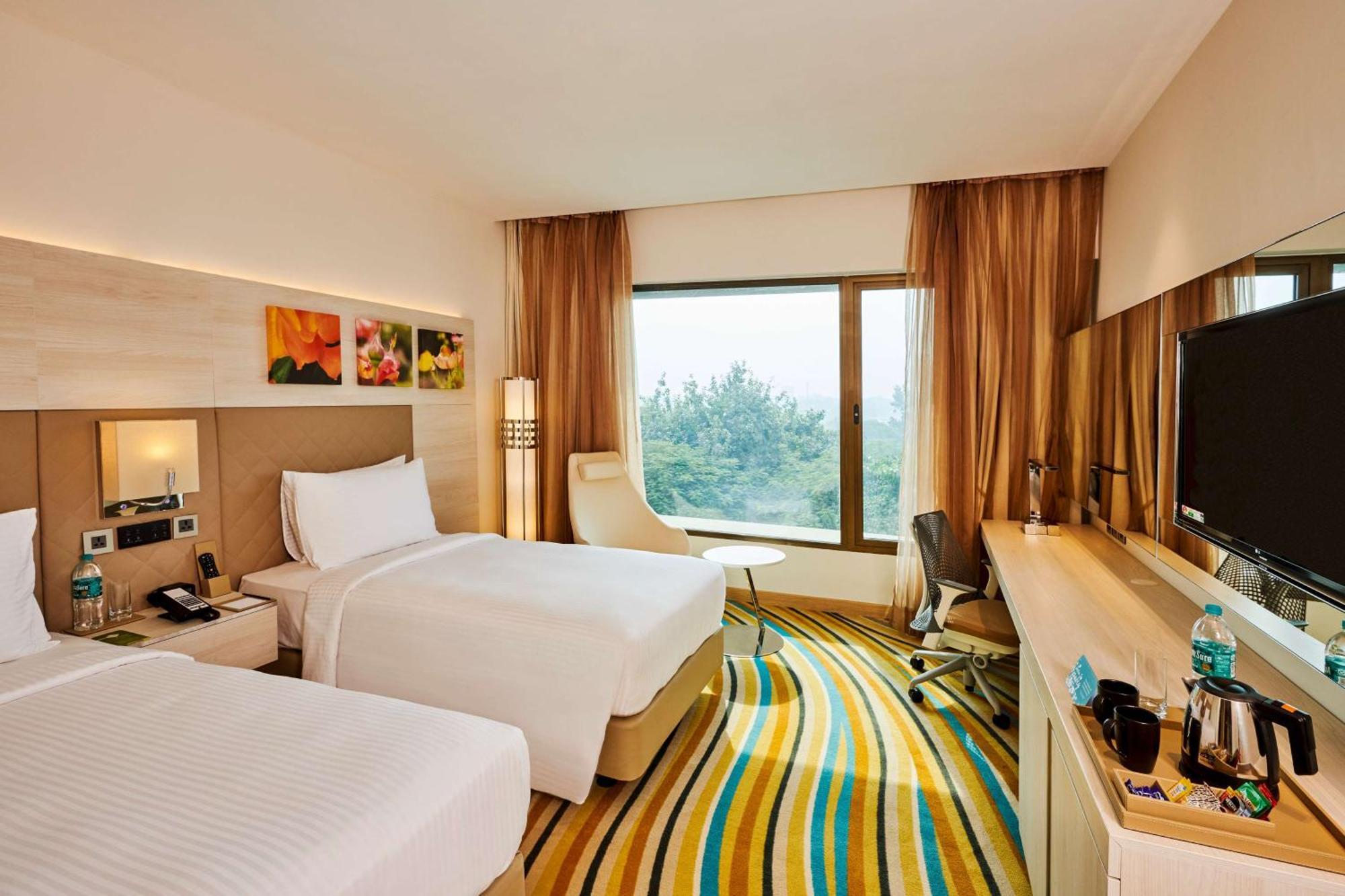 Hilton Garden Inn Lucknow Eksteriør bilde