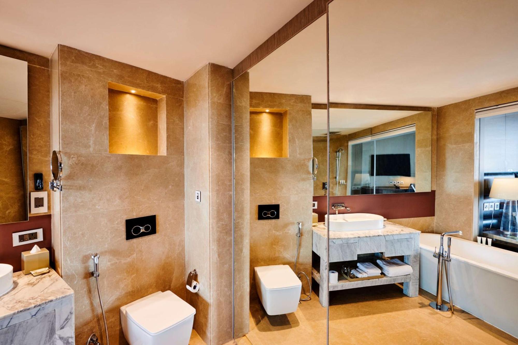 Hilton Garden Inn Lucknow Eksteriør bilde