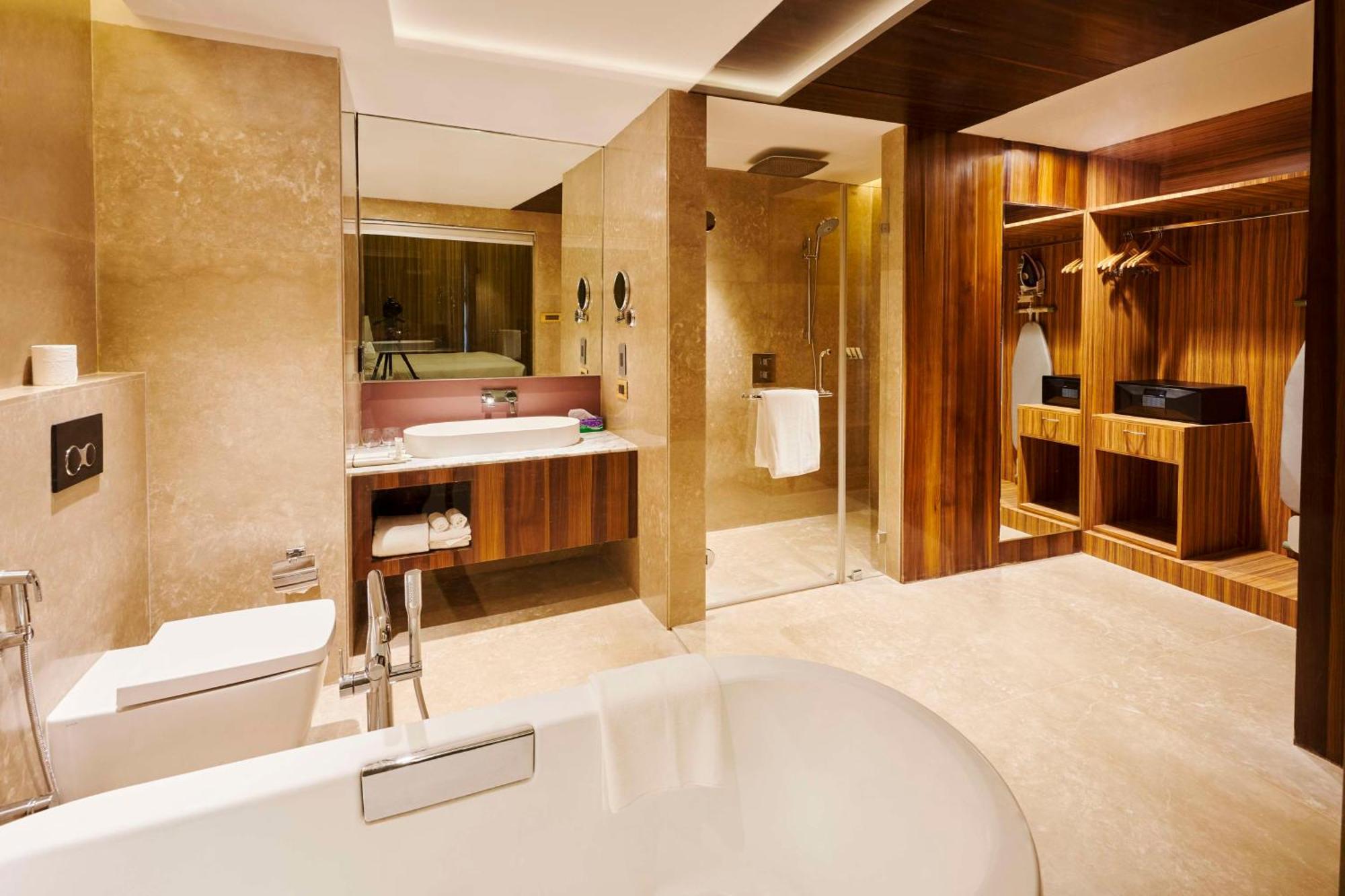 Hilton Garden Inn Lucknow Eksteriør bilde